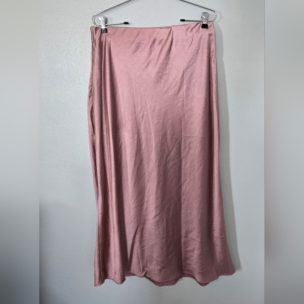 Baltic Born | NWOT Celeste Satin Midi Skirt In Blush Size XL - Picture 8 of 11